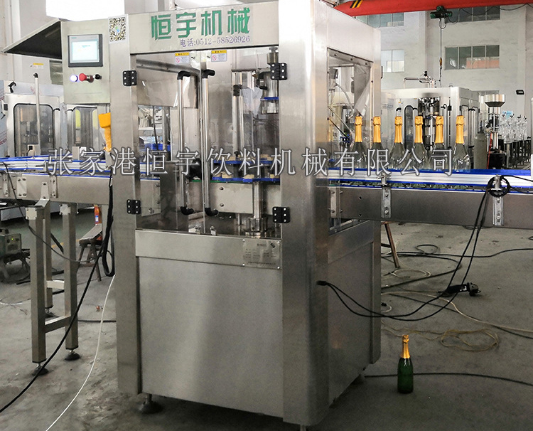 国产玻璃瓶冲灌封三合一灌装机“拖后腿”，到底是谁惹的
